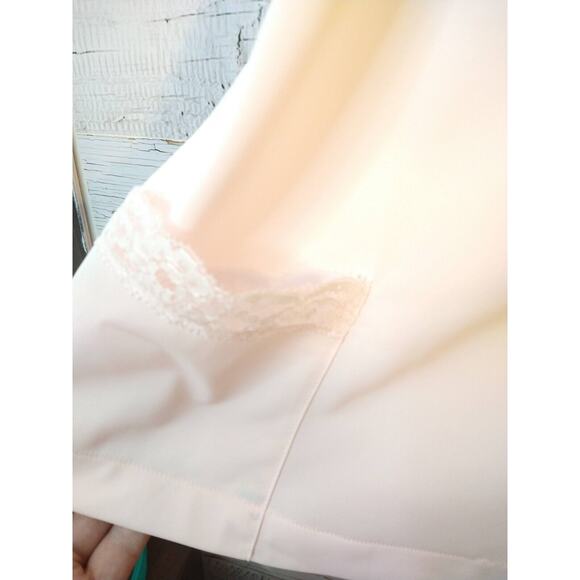 Women’s ShadowLine 2-Piece Nylon Pajama Set Light Pink Size 34 Short Sleeve - Picture 6 of 9